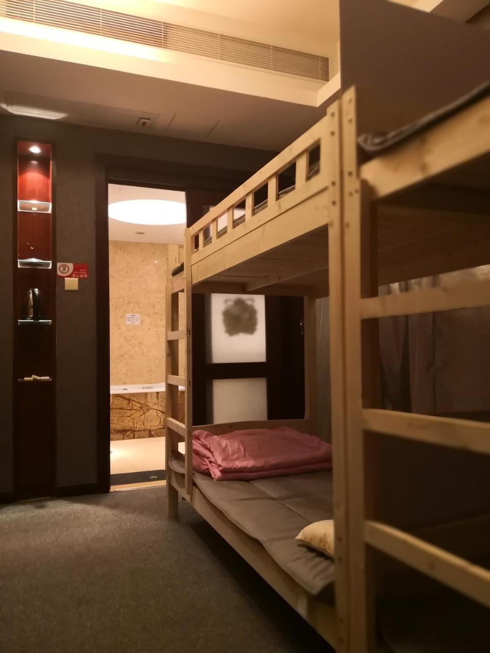 Best Cat Hostel Гуанджоу Екстериор снимка